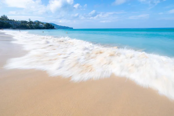 Havet Våg Spela Vitt Skum Sanden Vid Stranden Phuket Havet — Stockfoto