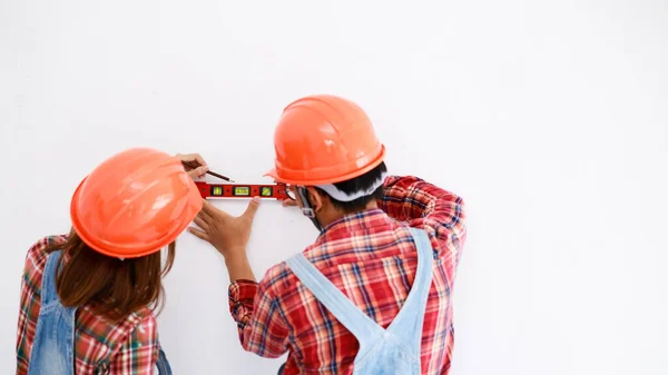 Jong Aziatisch Paar Jurk Plaids Shirt Beer Doek Werken Helpen — Stockfoto