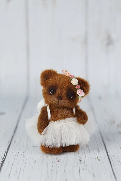 Kahverengi sanatçı ayıcık Giydir tür