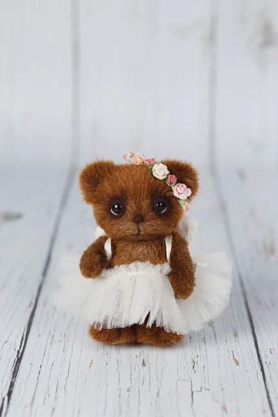 Kahverengi sanatçı ayıcık Giydir tür