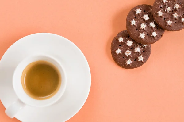 Итальянский кофе и печенье — стоковое фото