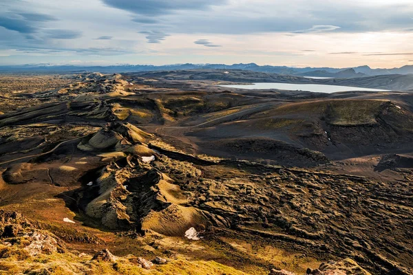 Lakagigarská Sopečná Trhlina Při Západu Slunce Ozářená Zlatým Světlem Island — Stock fotografie