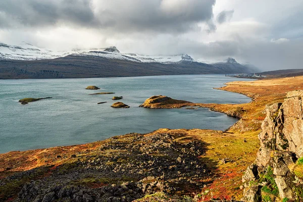 Eskifjordur Východní Straně Islandu Zamračený Den — Stock fotografie