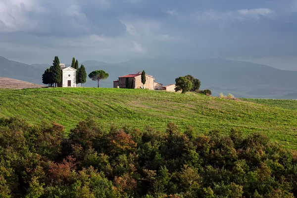 Kapellet Vitaleta i Val d'Orcia, Tuscany — Stockfoto