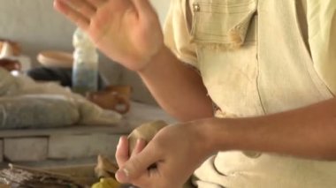 çömlekçi toprak küçük kap sculpts