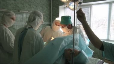 Hastanede cerrahi operasyon