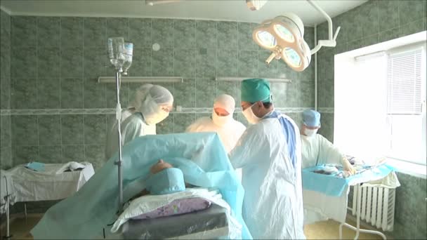 Operación quirúrgica en el hospital — Vídeos de Stock