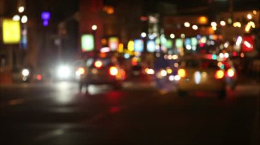 Şehirde gece trafiği
