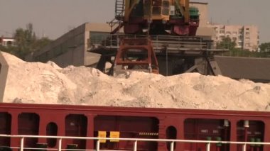 Kum limanda yükleme