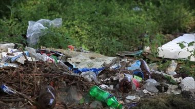 büyük çöp dökümü