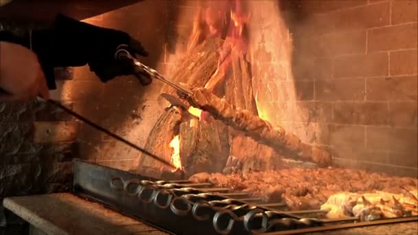 烤肉的人 — 图库视频影像