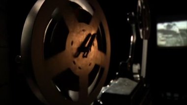 bir projektör filmde çalışma