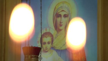 Kilise mumları simgesiyle