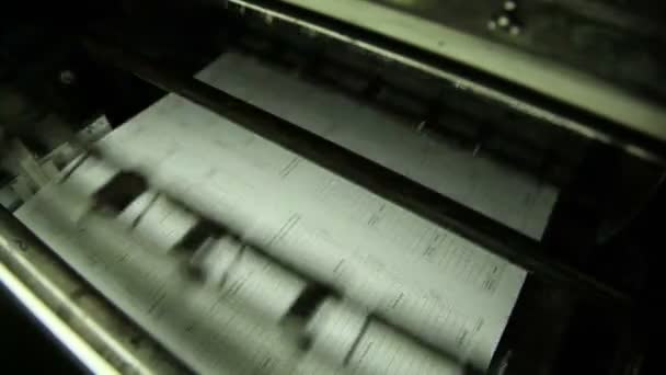 Stampa di giornali in tipografia — Video Stock