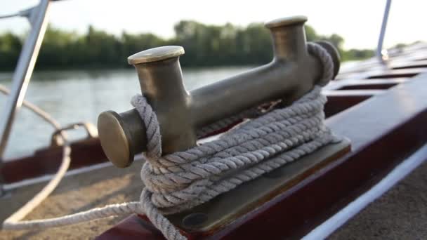 Wyposażenie nowej łodzi — Wideo stockowe