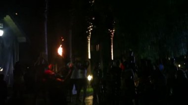 Fakir gösterir Stunts