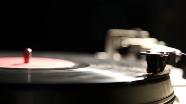 Gramophone record plays — Stock Video