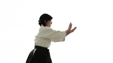 Tai chi chuan yapan kadın