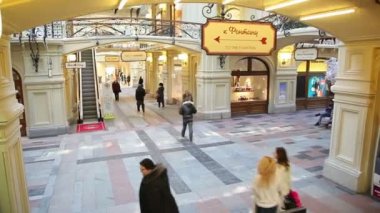 İnsanlar sakız alışveriş merkezi