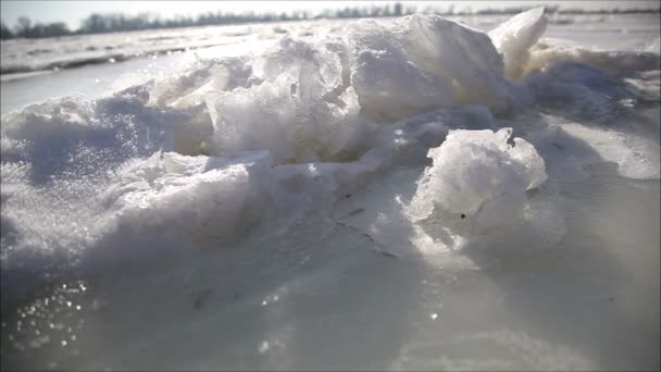 Hielo en el río en invierno — Vídeos de Stock