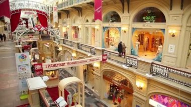 İnsanlar sakız alışveriş merkezi