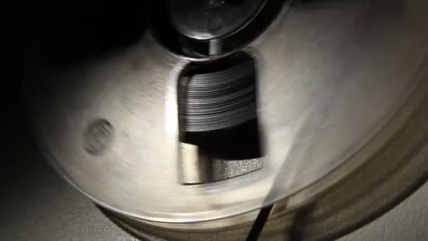 Аналоговый катушечный магнитофон — стоковое видео