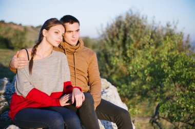 Enjoying romantik, aşıklar mesafe içine arayan couple