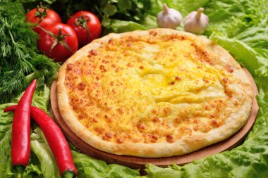 khachapuri: Imereti. Gürcü mutfağı, geleneksel yemekleri. Comp