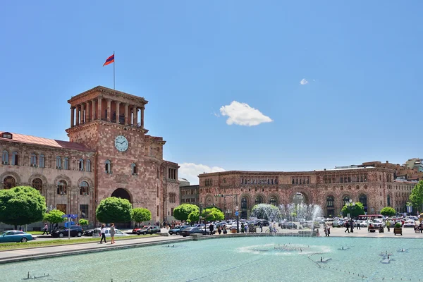 Erivan, Ermenistan - Mayıs, 2016: Merkez Meydanı Çeşmesi — Stok fotoğraf