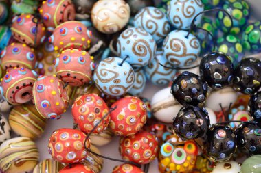 cam boncuk farklı renkteki lampwork yığını