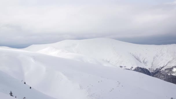 Piękne zimowe góry krajobraz Panorama — Wideo stockowe