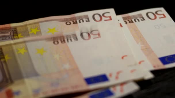 Cerrar tiro de manos contando billetes de dinero del Euro — Vídeo de stock