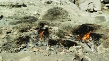 Mount Chimera, Olympos, Türkiye'de doğal gaz alevler