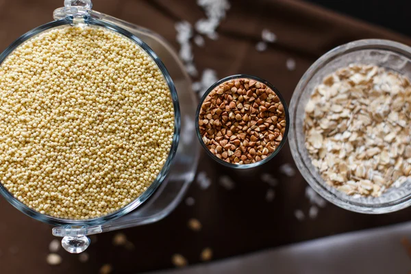 Cereale din sticlă șa de cereale ovăz vegetarian organic sănătos — Fotografie, imagine de stoc
