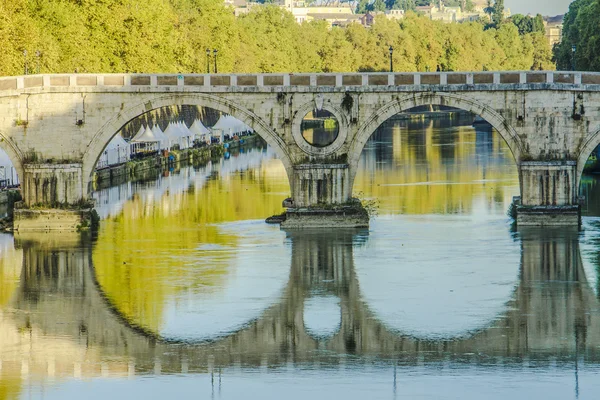 Ponte Sisto dettaglio