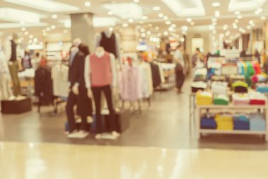 Mağaza moda yeni elbiseler.
