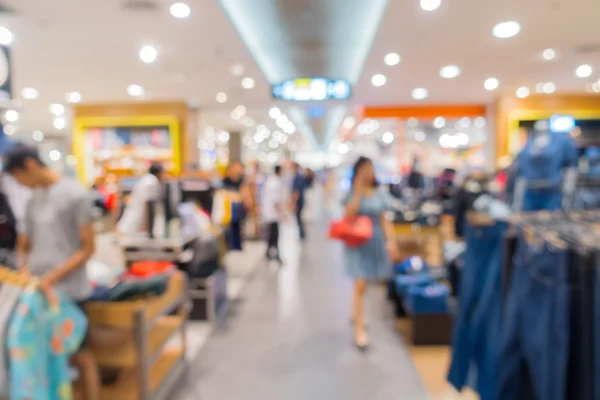 Compras de ventanas en grandes almacenes . —  Fotos de Stock