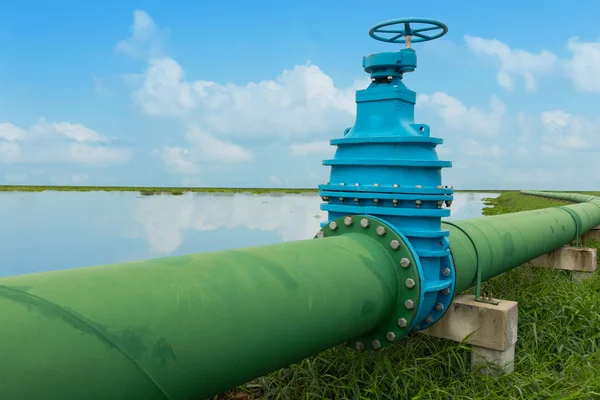 Control main valve, Water control main valve, Pipeline distribut — Stock Photo, Image