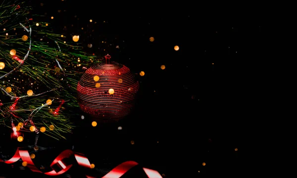 Святковий Новорічний Фон Різдвяним Ячем Боке Золотою Стрічкою Копія Горизонтального — стокове фото