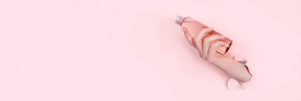 Bottiglia Vetro Mano Femminile Con Collagene Liquido Acido Ialuronico Pelle — Foto Stock