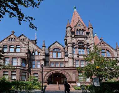 Toronto, Kanada -: Toronto Üniversitesi kampüsündeki Victoria Koleji ana binasının Roma mimarisi