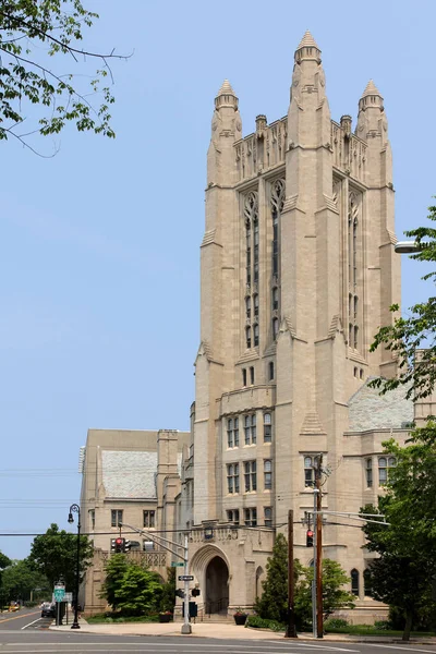 耶鲁大学 有哥特式塔的大学校园 — 图库照片