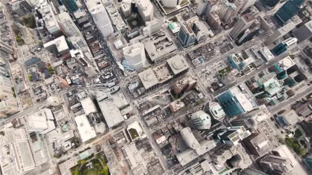 Toronto, Canada, Vue aérienne - Vue aérienne de la place Dundas pendant la journée — Video