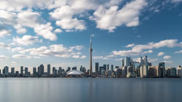 Toronto, Kanada, Timelapse - The Skyline during the Day time as seen from the Islands — Stock video