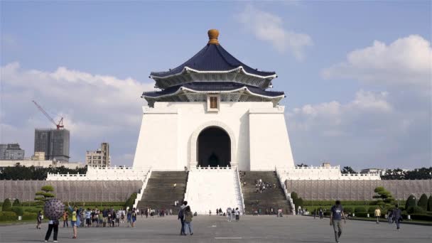Taipei, Taiwan, Vídeo em tempo real - The National Chiang Kai-shek Memorial Hall — Vídeo de Stock