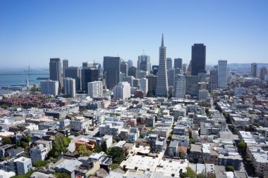 Açık mavi gökyüzü yaz, California San Francisco Cityscape görüş ile