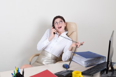 telefonda konuşurken Sekreteri