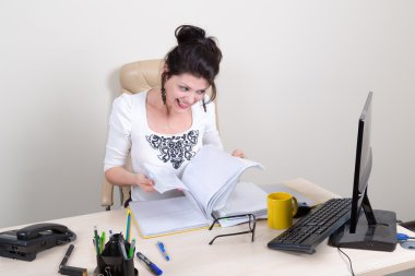 office klasöründe hayran kadınla