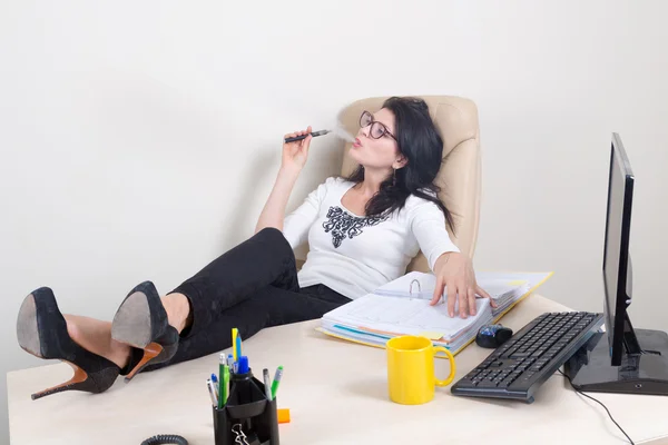 başarılı yasaktır kadın ofiste