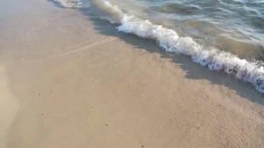 Beach gelgit dalgaları